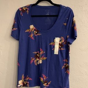 Floral print t-shirt